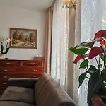 Apartment Dannia House *