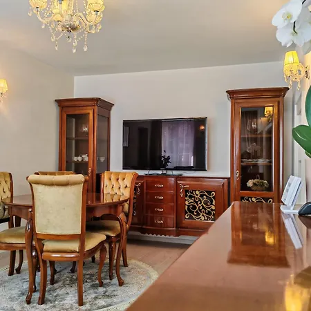 Apartment Dannia House Brasov