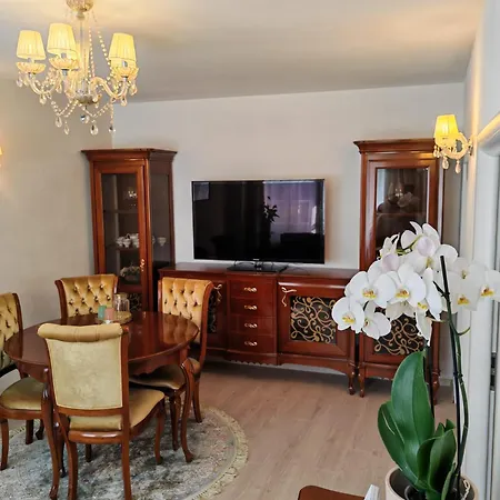 Apartment Dannia House *