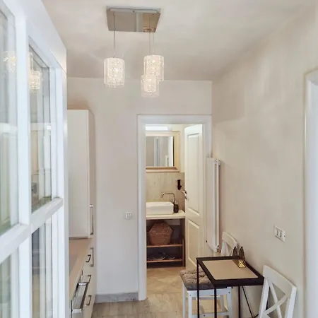 Dannia House Apartamento Braşov