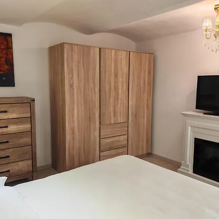 Dannia House * בראשוב