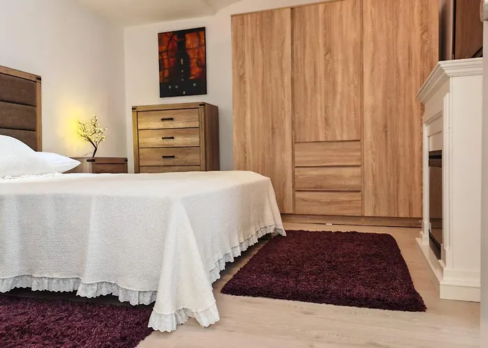 דירה Dannia House בראשוב