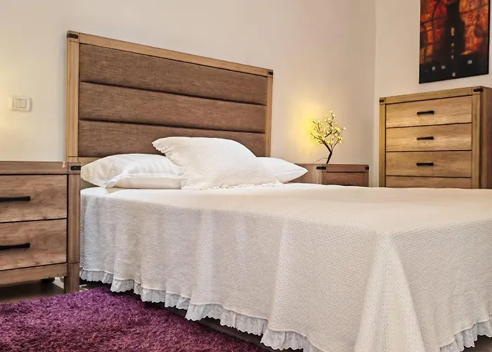 Dannia House בראשוב