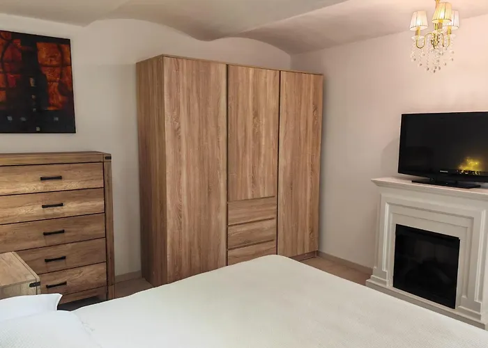 Dannia House * בראשוב